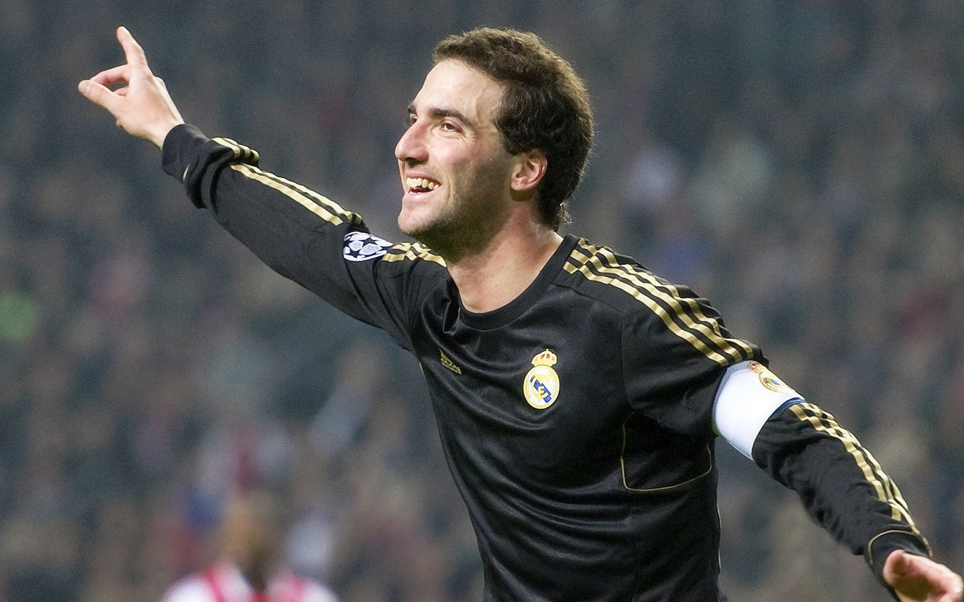 开云体育APP下载-中超联赛的俱乐部运营策略分析实施方案实施，中超俱乐部管理体制